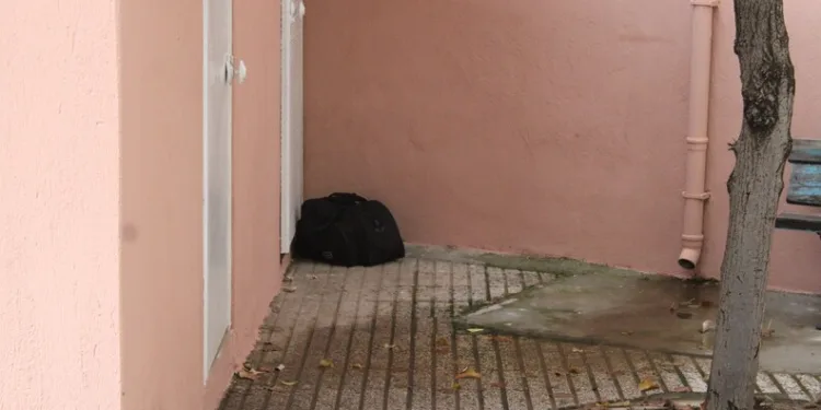 Şelaleleri gezmeye giden muhtar 30 metre yükseklikten düşerek yaralandı
