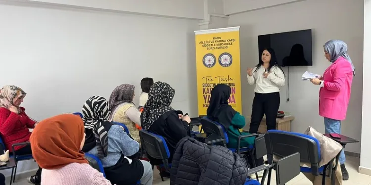 Samsun’da 2 kişinin yaralandığı silahlı saldırıyla ilgili 7 kişi adliyeye sevk edildi