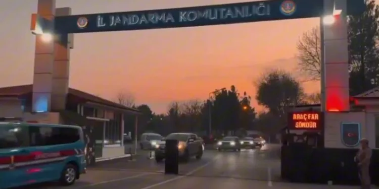 Polisi tehdit eden şahsa 66 bin TL ceza
