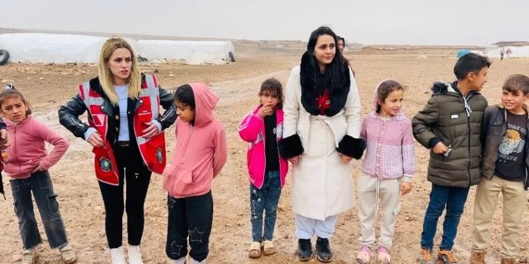 92 kilo bonzai hammaddesi taşıyan 2 şüpheli gözaltına alındı