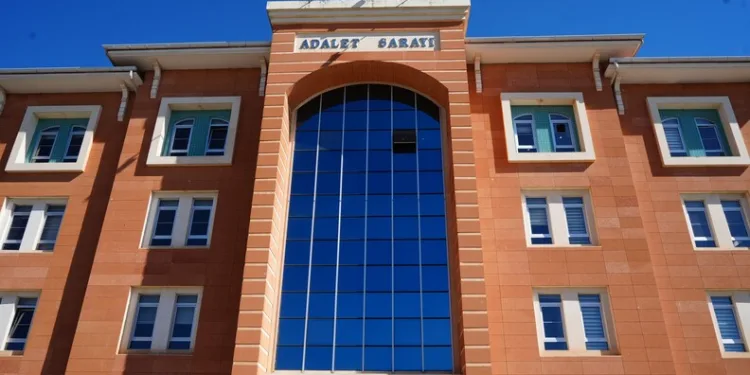 92 kilo bonzai hammaddesi taşıyan 2 şüpheli gözaltına alındı