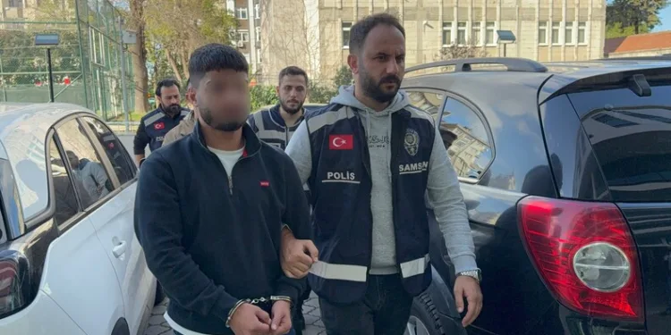 92 kilo bonzai hammaddesi taşıyan 2 şüpheli gözaltına alındı