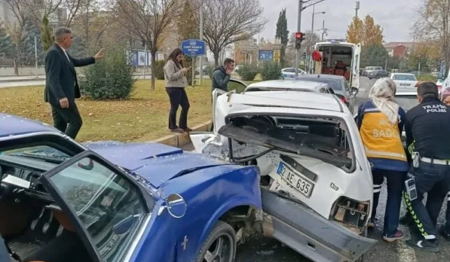 92 kilo bonzai hammaddesi taşıyan 2 şüpheli gözaltına alındı
