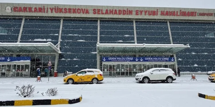 Taşova’da millet bahçesinde mescit duvarı tahrip edildi