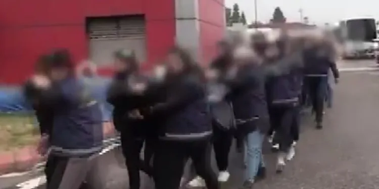 Arnavutköy’de film sahnelerini aratmayan gasp: Kaçan şüpheli “Ayağına sıkarım” diye tehdit etti