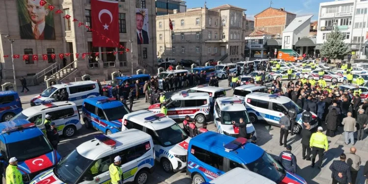 Arnavutköy’de film sahnelerini aratmayan gasp: Kaçan şüpheli “Ayağına sıkarım” diye tehdit etti