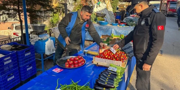 Arnavutköy’de ilkokulda korkunç iddia: Hademe okul müdürünü zehirlemeye çalıştığı iddiasıyla tutuklandı