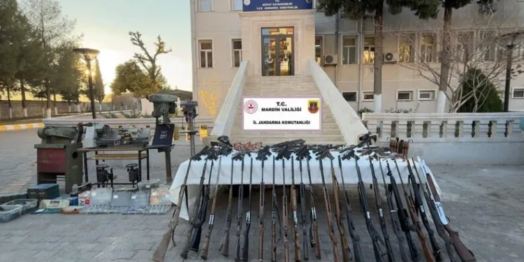 Arnavutköy’de ilkokulda korkunç iddia: Hademe okul müdürünü zehirlemeye çalıştığı iddiasıyla tutuklandı