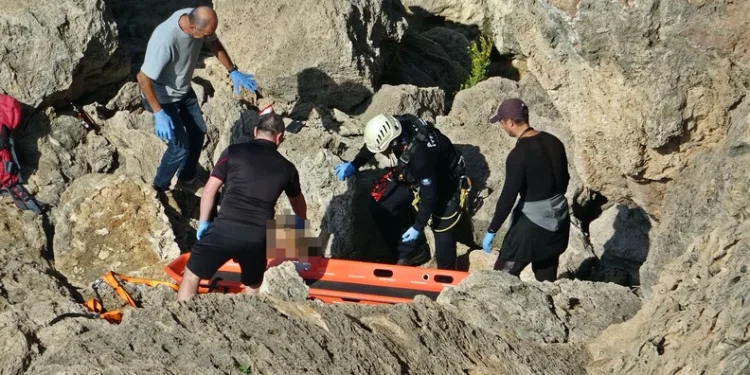 Arnavutköy’de ilkokulda korkunç iddia: Hademe okul müdürünü zehirlemeye çalıştığı iddiasıyla tutuklandı