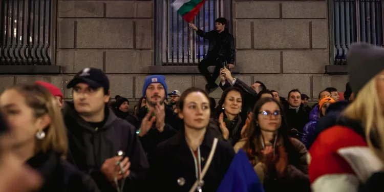 Bulgaristan’da 25’ten fazla şehirde hükümet karşıtı protesto