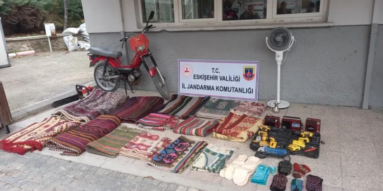 Bulgaristan’da 25’ten fazla şehirde hükümet karşıtı protesto