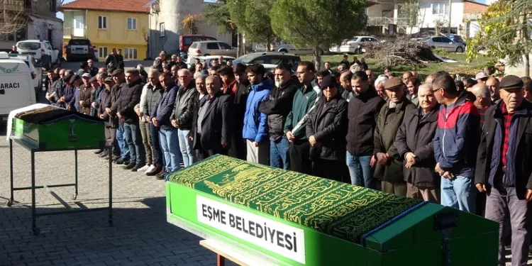 Yolcu otobüsü ile traktör çarpıştı: 1 yaralı