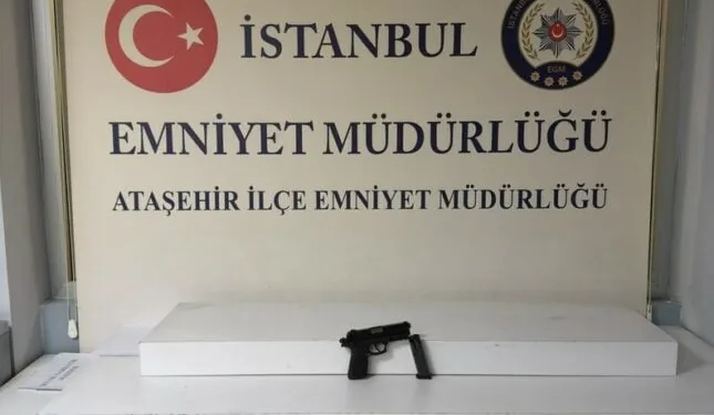 Ataşehir’de dükkan kurşunlayıp o anları kayda alan 2 şüpheli tutuklandı