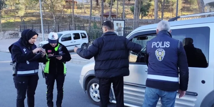 Antalya Büyükşehir Belediyesi soruşturmasında 3 tahliye
