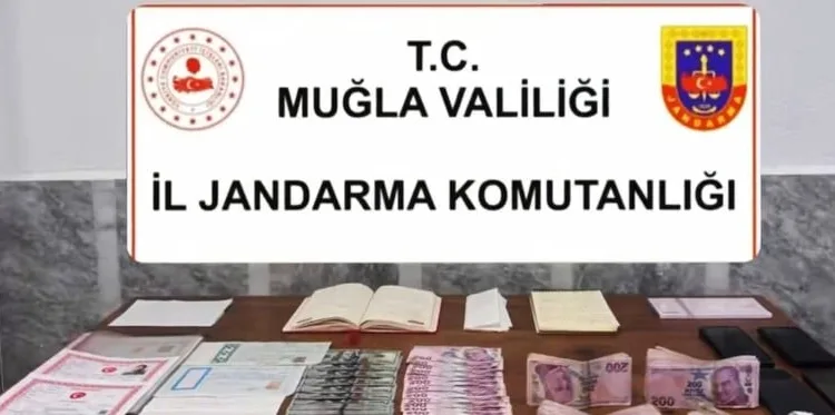 İzmir’de kaçakçılık operasyonu: 3 tutuklama