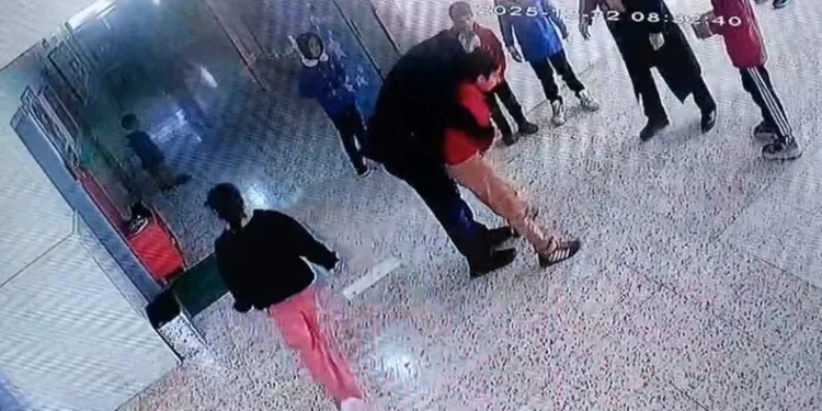 İzmir’de kaçakçılık operasyonu: 3 tutuklama
