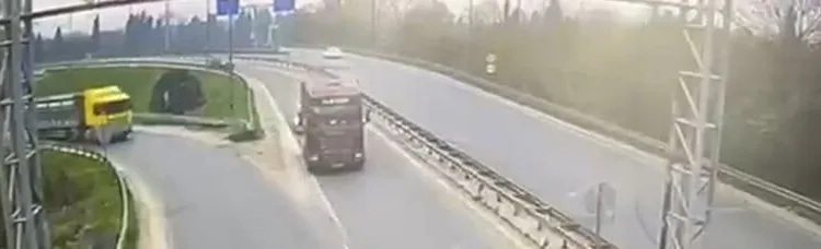 İzmir’de kaçakçılık operasyonu: 3 tutuklama