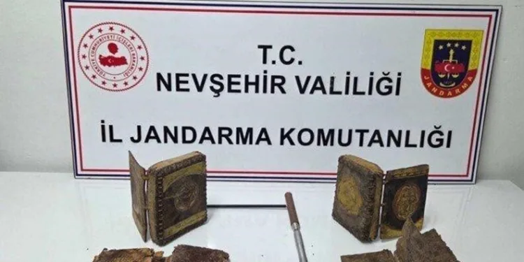 İzmir’de kaçakçılık operasyonu: 3 tutuklama