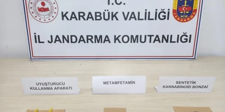 İzmir’de kaçakçılık operasyonu: 3 tutuklama