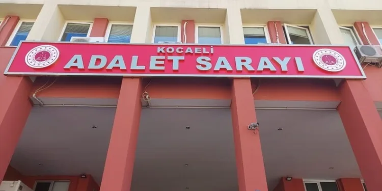 ‘Karşılıksız çek’ firarisi Konak’ta yakalandı