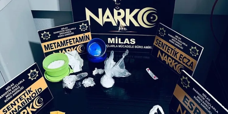 ‘Karşılıksız çek’ firarisi Konak’ta yakalandı
