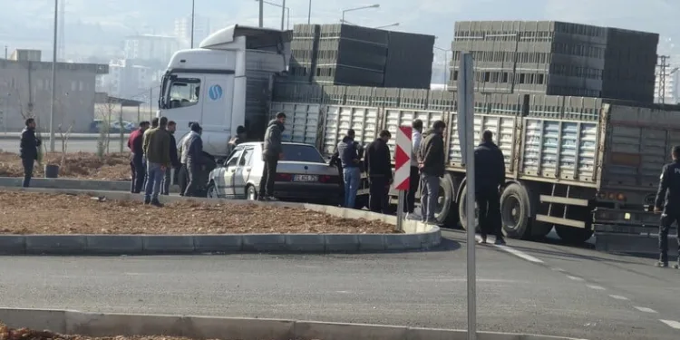 ‘Karşılıksız çek’ firarisi Konak’ta yakalandı