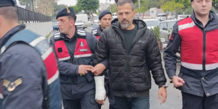 ‘Karşılıksız çek’ firarisi Konak’ta yakalandı