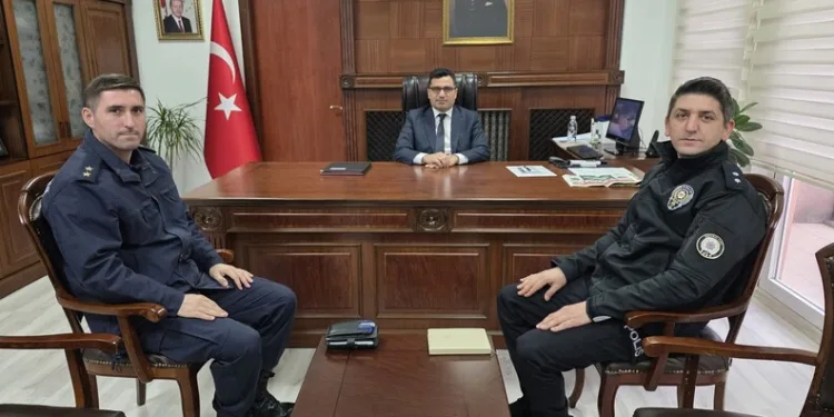 Balkondan düşen kadın hayatını kaybetti
