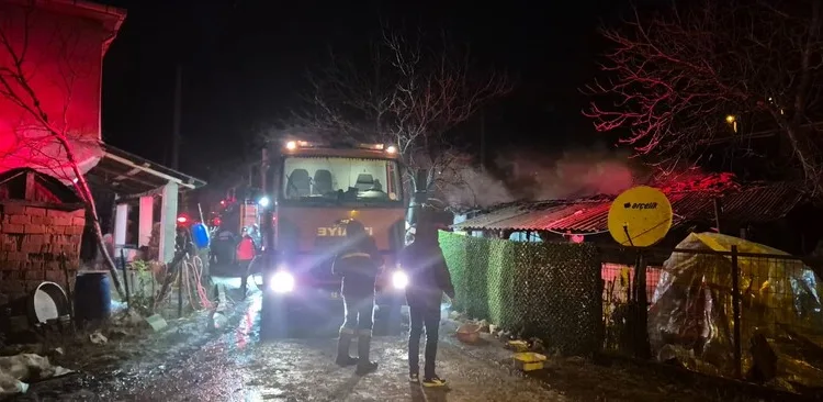 Bigadiç’te ev yangını: 1 ölü