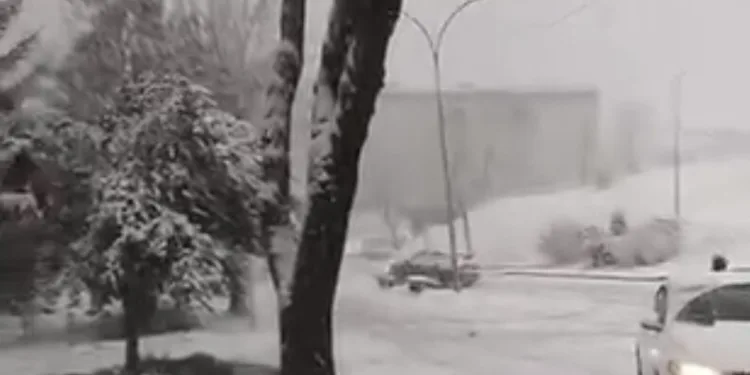 Bigadiç’te ev yangını: 1 ölü