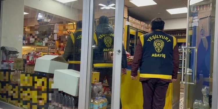 Bigadiç’te ev yangını: 1 ölü
