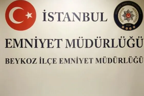 Taksi ile sepetli motosiklet çarpıştı: 2 yaralı