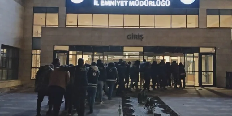 Kayıp sürücüyü arama çalışması devam ediyor