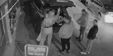 Ordu’da denizdeki fırtına hayatı felç etti: Dalgalar evlere zarar verdi, balıkçı teknesi parçalandı