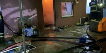 Ordu’da denizdeki fırtına hayatı felç etti: Dalgalar evlere zarar verdi, balıkçı teknesi parçalandı