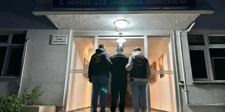 Sivas’ta zincirleme trafik kazası: 4 yaralı