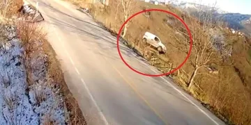 Sivas’ta zincirleme trafik kazası: 4 yaralı