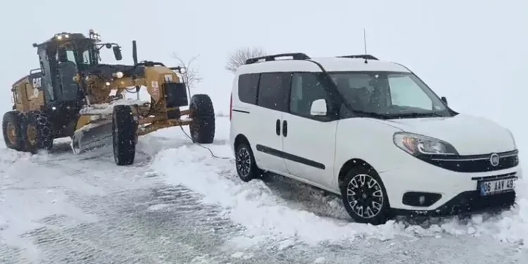 Sivas’ta zincirleme trafik kazası: 4 yaralı