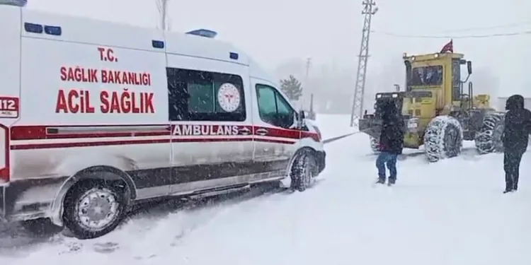Sivas’ta zincirleme trafik kazası: 4 yaralı