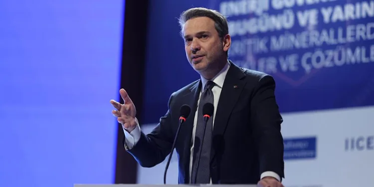 “Yurtdışında çok daha aktif bir milli petrol şirketi hedefliyoruz”