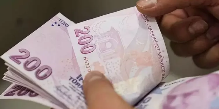 Aylık en yüksek reel getiri mevduat faizinde oldu