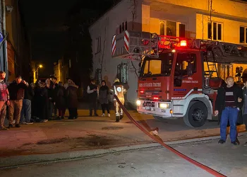 Bursa’da marangoz atölyesinde yangın