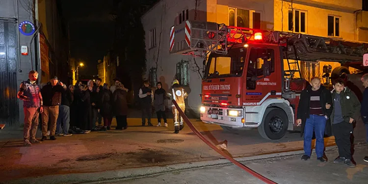 Bursa’da marangoz atölyesinde yangın