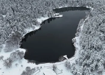 Bolu’nun incisi beyaza büründü