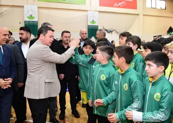 Osmangazi Belediyesi’nden amatör spor kulüplerine malzeme desteği
