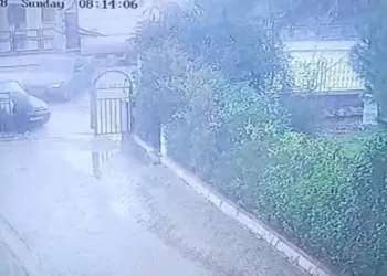 Bursa’da otomobil hafif ticari araca çarptı: 2 yaralı