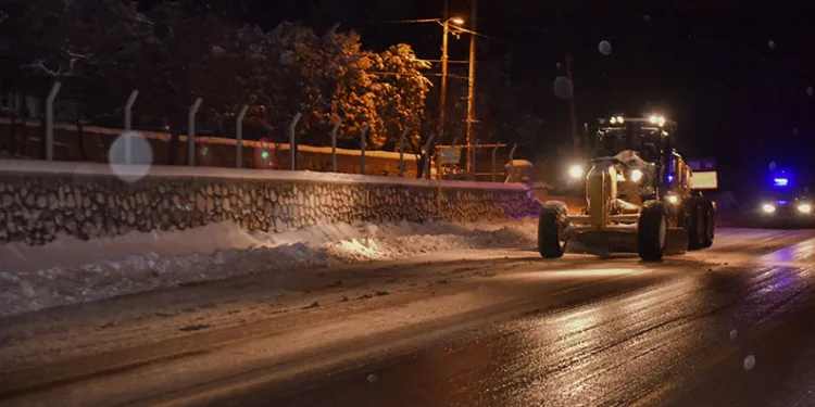 Bursa’da 145 mahallenin yolu açıldı