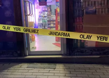 Bursa’da tekel bayisine silahlı saldırı: 2 yaralı