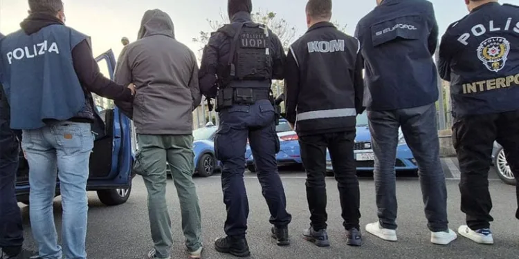 Silivri’deki ‘Daltonlar’ davasında jandarmaya yönelik saldırıya 3 avukat hakkında gözaltı kararı