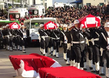 Yalova’da şehit olan 3 polis memuru için tören düzenlendi